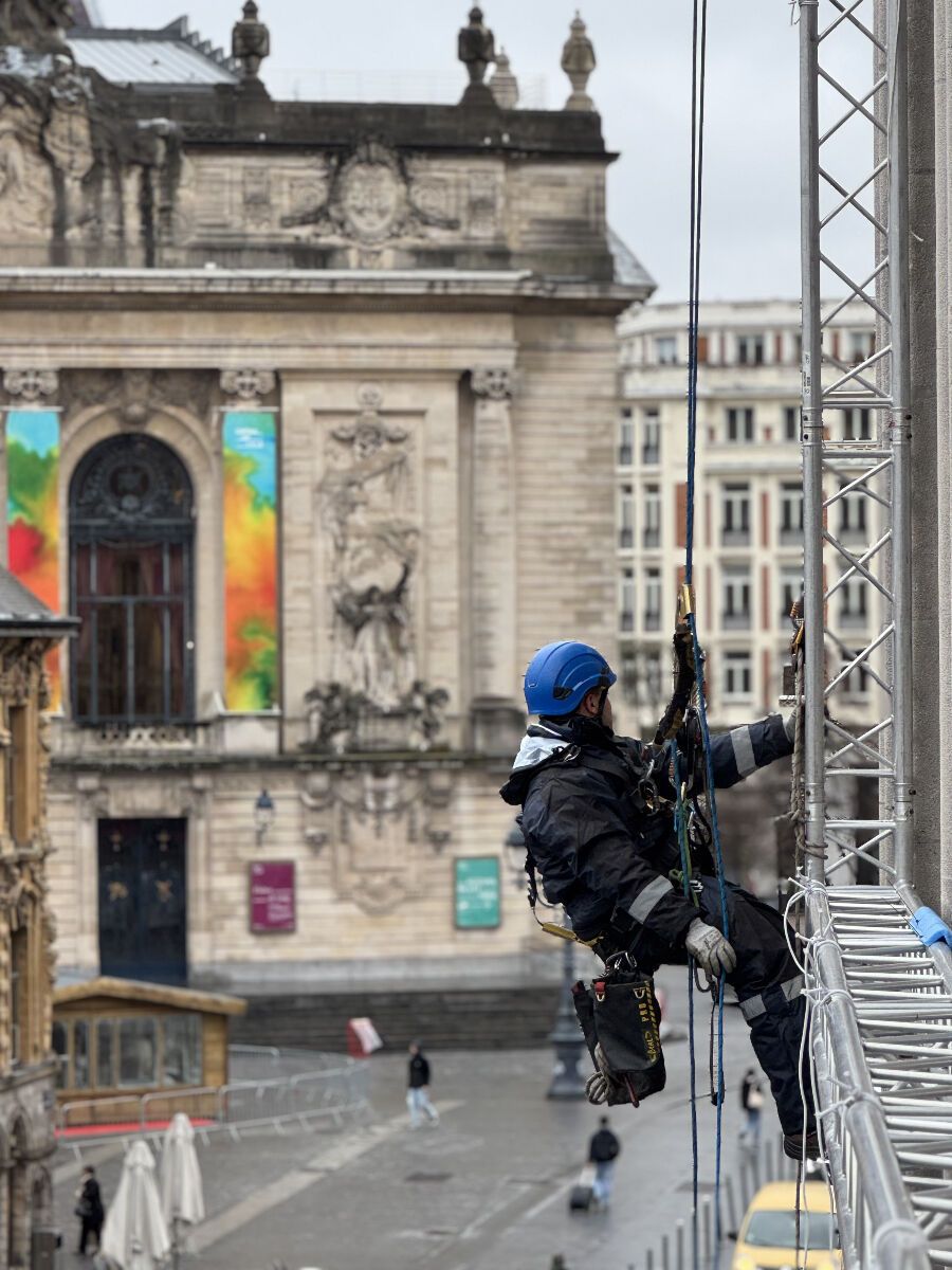 Travaux sur cordes en milieu urbain 
